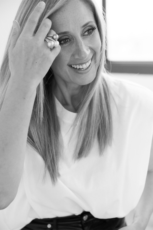 LARA FABIAN
